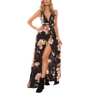 🌸Accepting Pre-Orders!🌸 Floral Print Maxi Dress